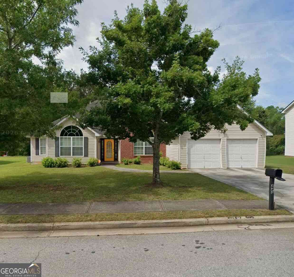 Homes For Sale - 45 Lakeview Crossing Drive<br/> Covington, GA 30016