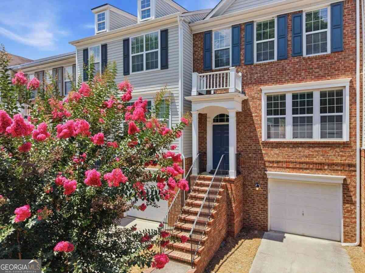Townhouse For Sale - 1307 Greychurch Way<br/> Alpharetta, GA 30004