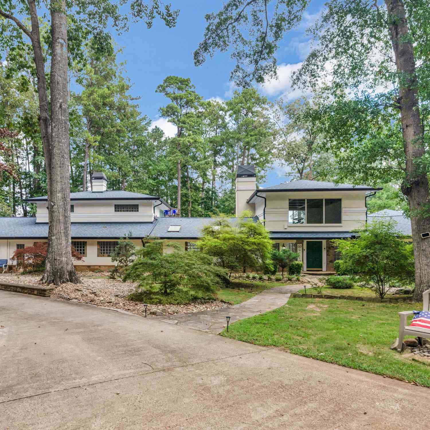 Homes For Sale - 2440 Emerald Drive<br/> Jonesboro, GA 30236