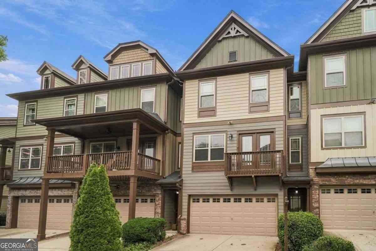 Townhouse For Sale - 710 Emeril Drive<br/> Dekalb County, Avondale Estates, GA 30002