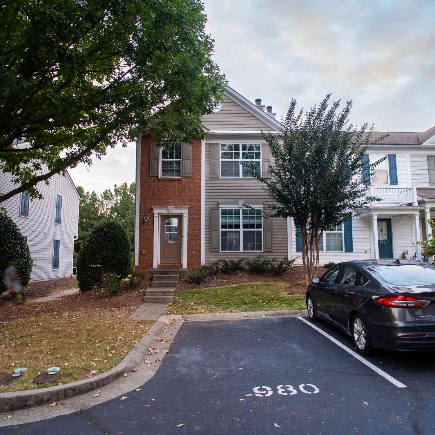 Townhouse For Sale - 980 Prestwyck Court<br/> Forsyth County, Alpharetta, GA 30004