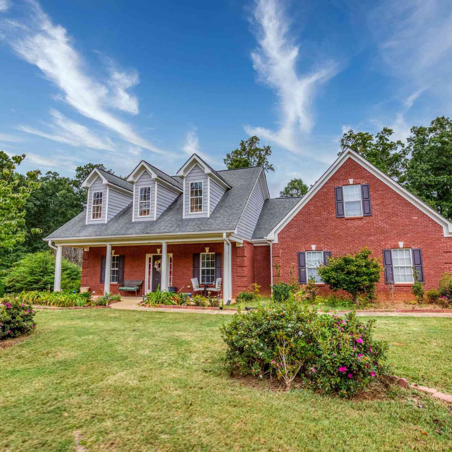 Homes For Sale - 95 Blue Grass Way<br/> Oxford, GA 30054