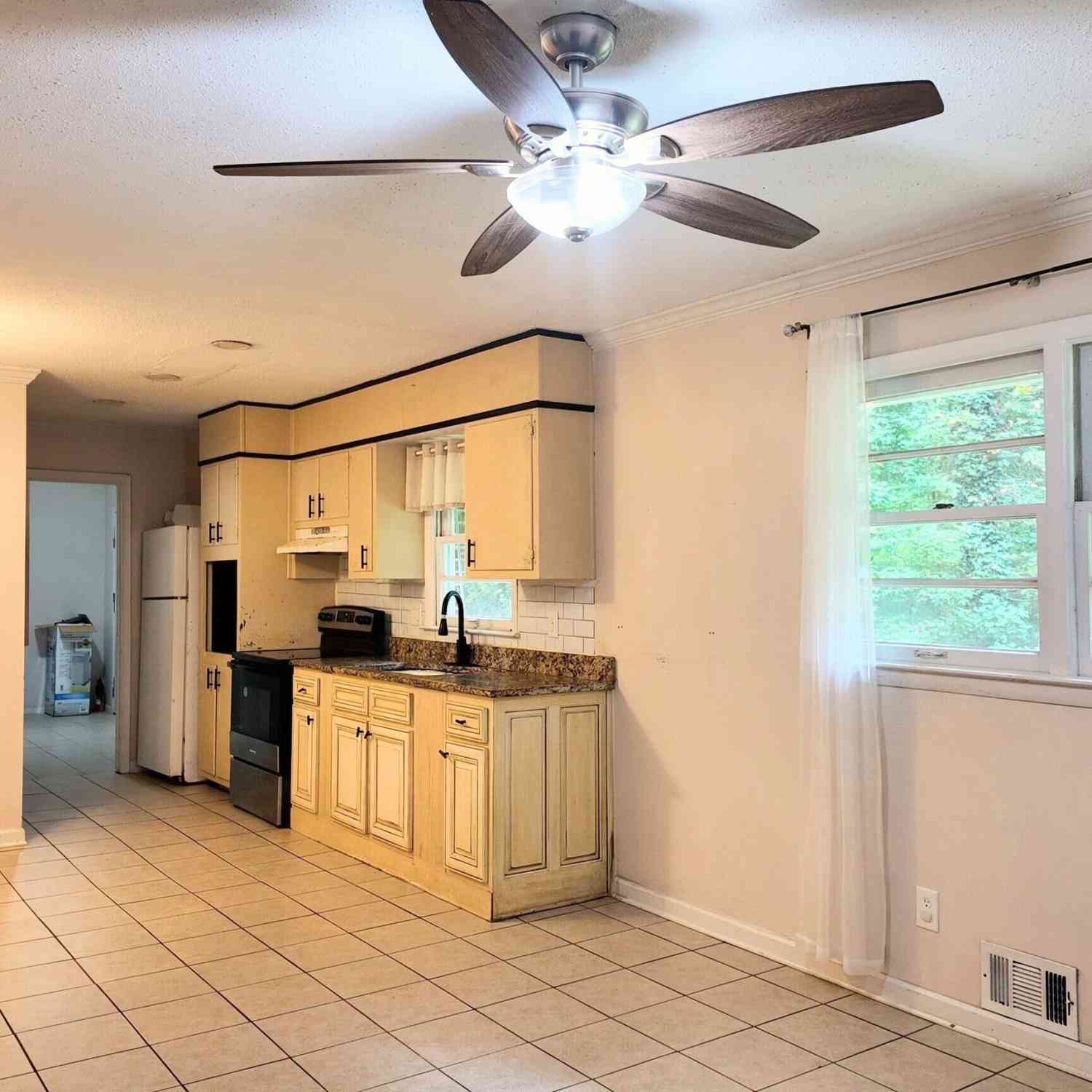 Homes For Sale - 3831 Braswell Circle<br/> Cobb County, Austell, GA 30106