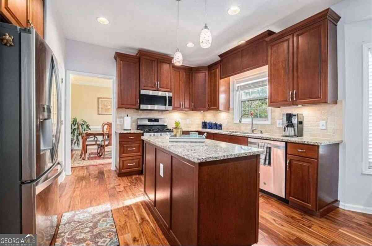 Homes For Sale - 2815 Belshire Trail<br/> Gwinnett County, Dacula, GA 30019