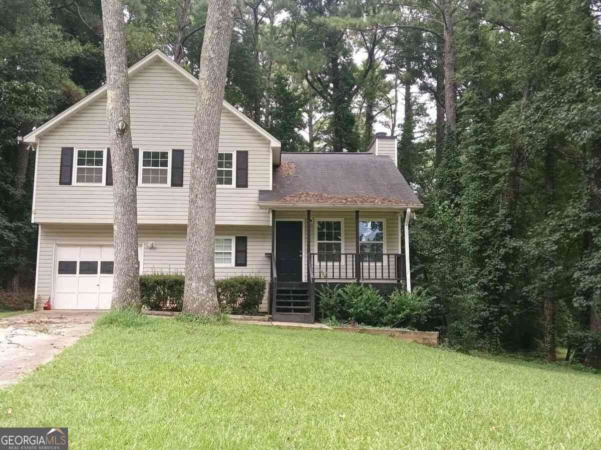 Homes For Sale - 8298 Blackfoot Trail<br/> Jonesboro, GA 30236
