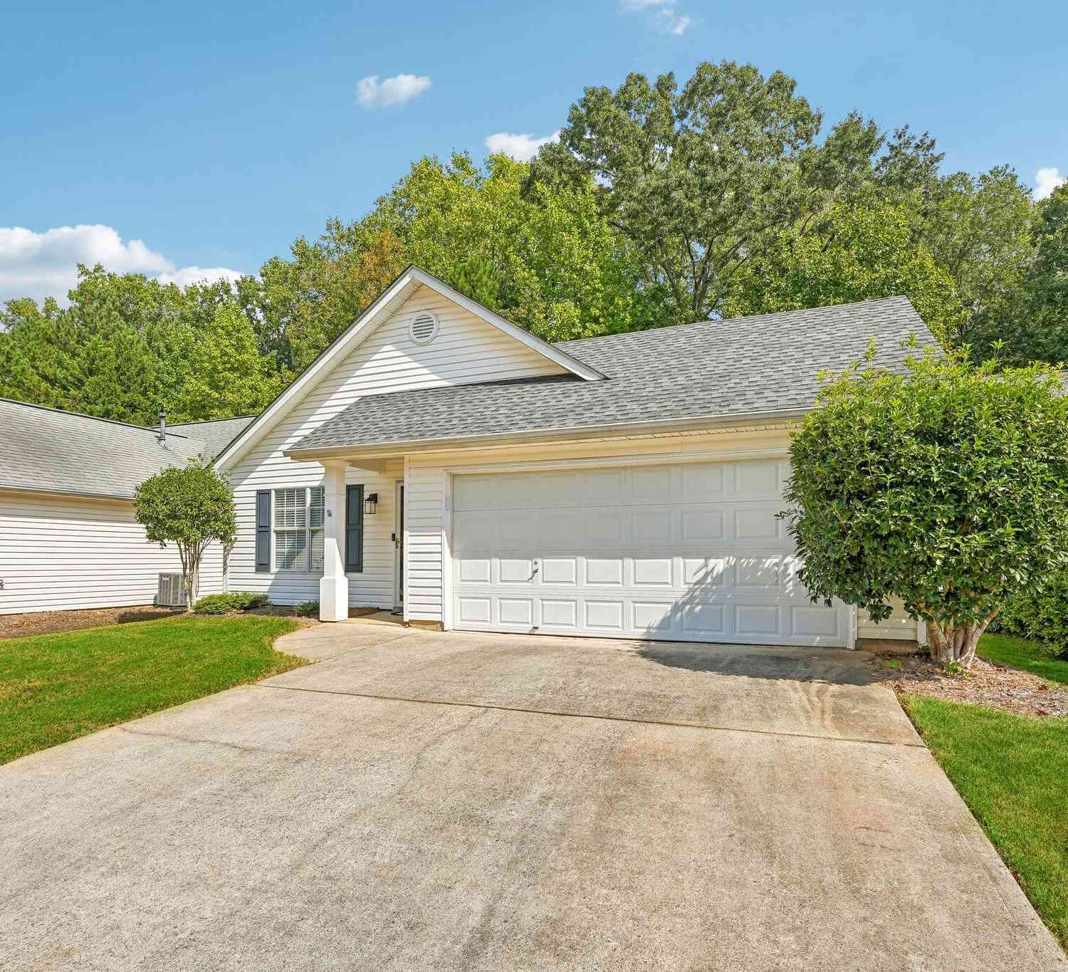 Homes For Sale - 3193 Liberty Commons Drive NW<br/> Cobb County, Kennesaw, GA 30144