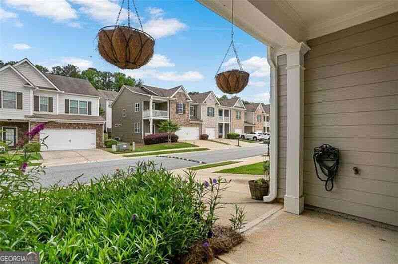 Townhouse For Sale - 224 Madison Avenue<br/> Acworth, GA 30102