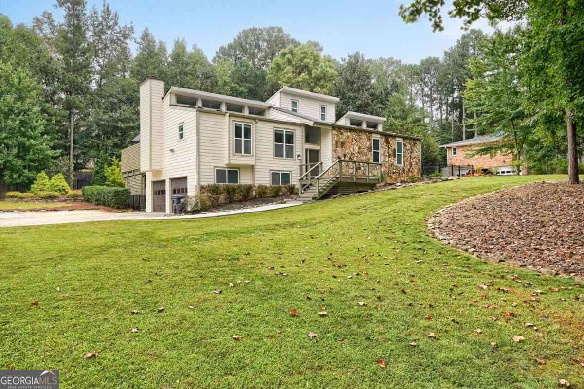 Homes For Sale - 2470 Kingsley Drive NE<br/> Marietta, GA 30062