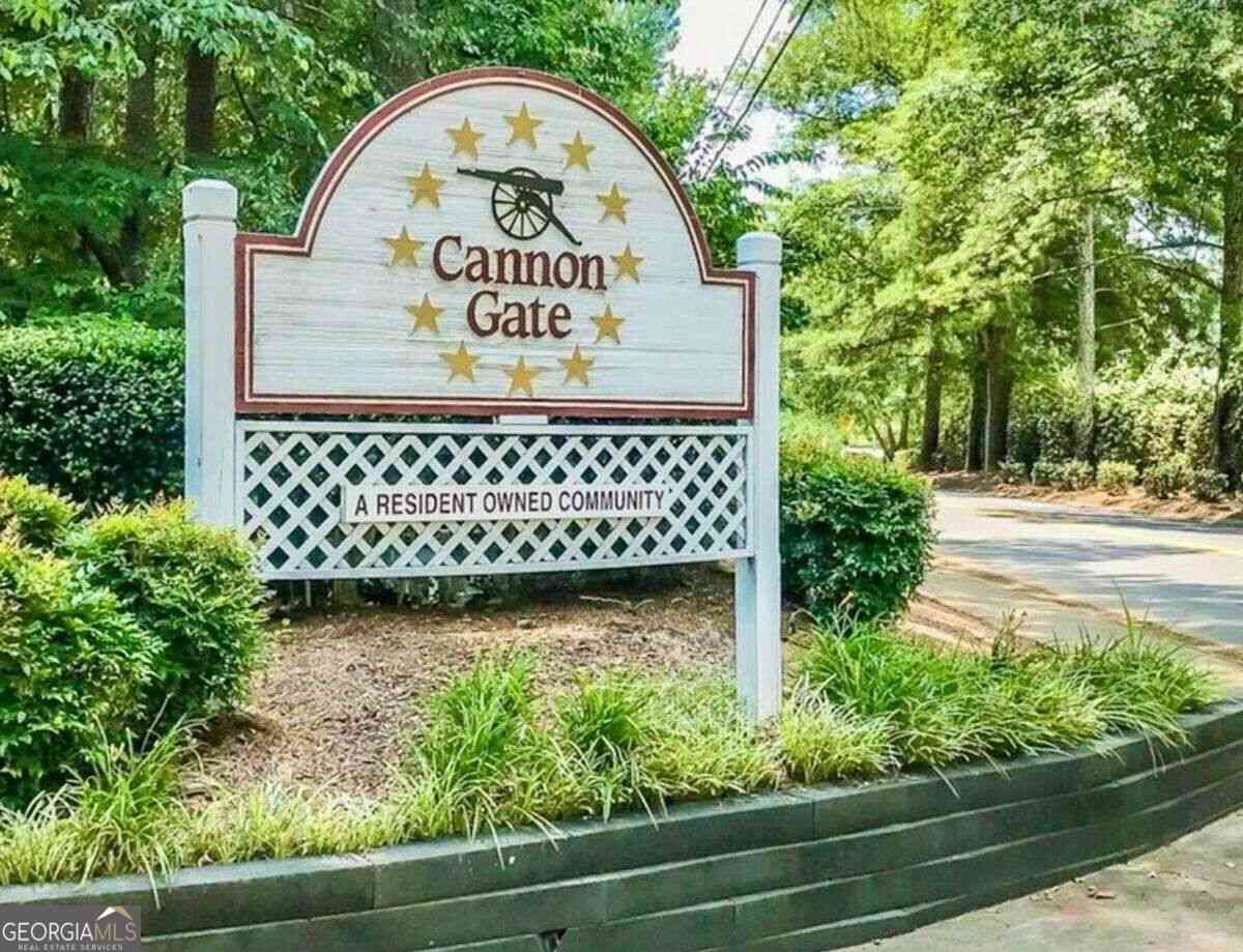 Condo For Sale - 1001 Cannongate Crossing SW<br/> Marietta, GA 30064