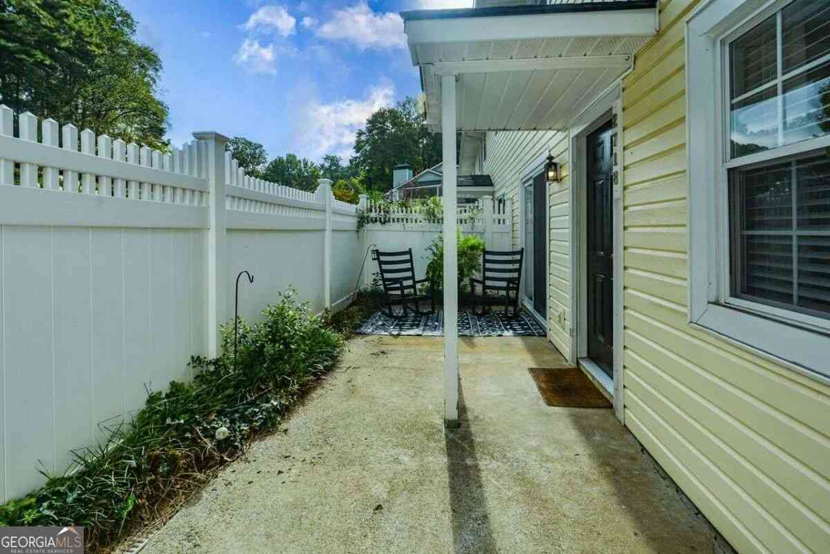Condo For Sale - 2718 Suwanee Way SE<br/> Marietta, GA 30067