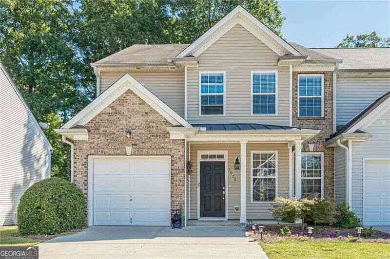 Townhouse For Sale - 3078 Kentmere Drive<br/> Cumming, GA 30040