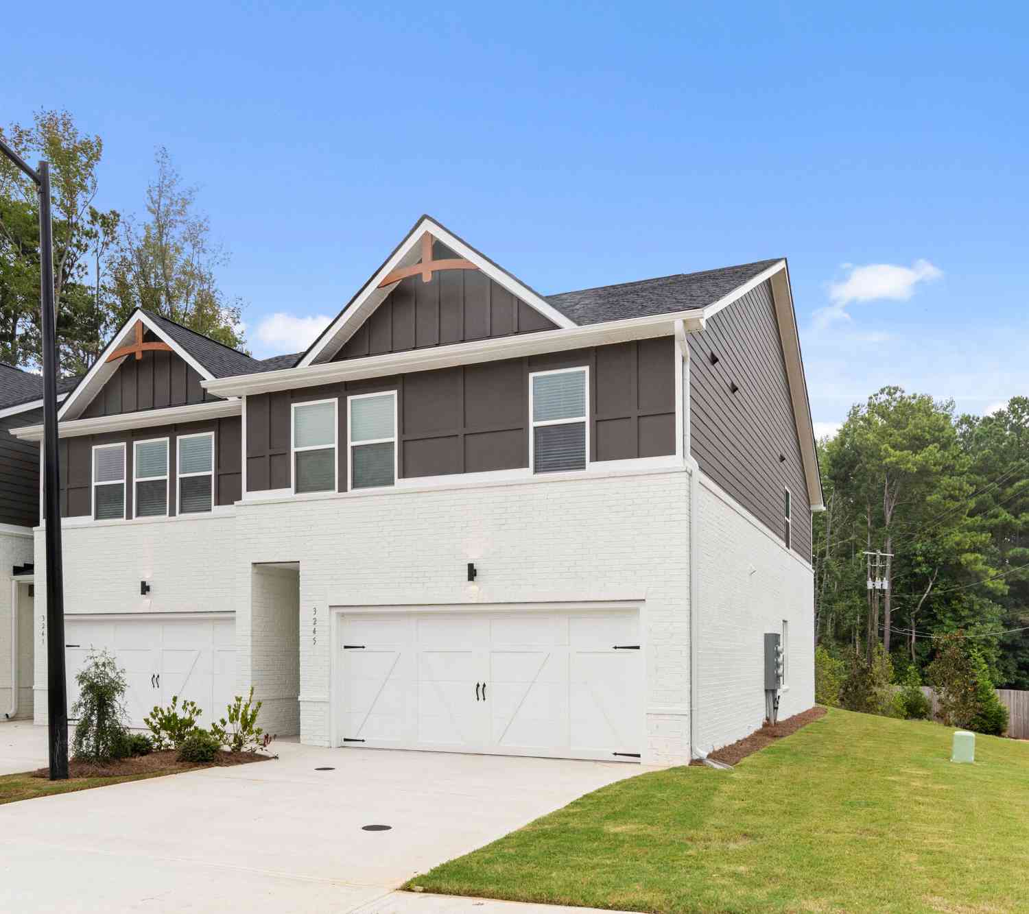 Townhouse For Sale - 3245 Wading Heron Way<br/> Powder Springs, GA 30127