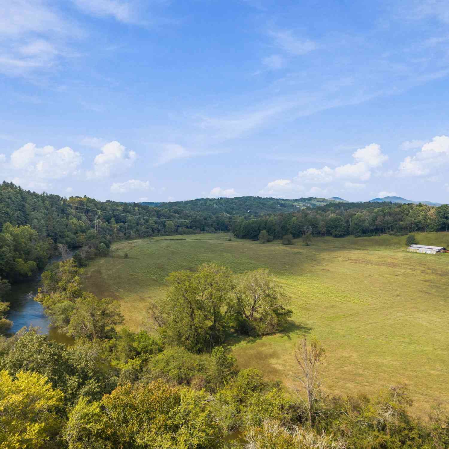 Homes For Sale - 517 Ridge Road<br/> Blue Ridge, GA 30513