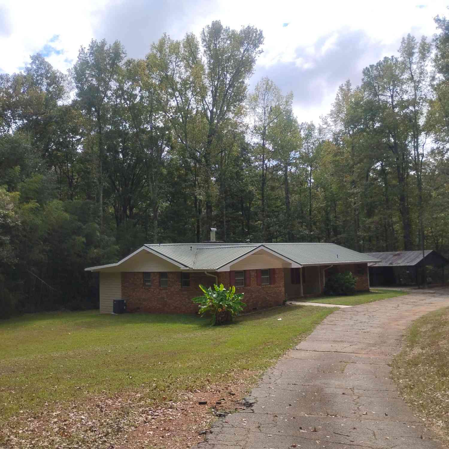 Homes For Sale - 3000 White Pine Lane<br/> Mansfield, GA 30055