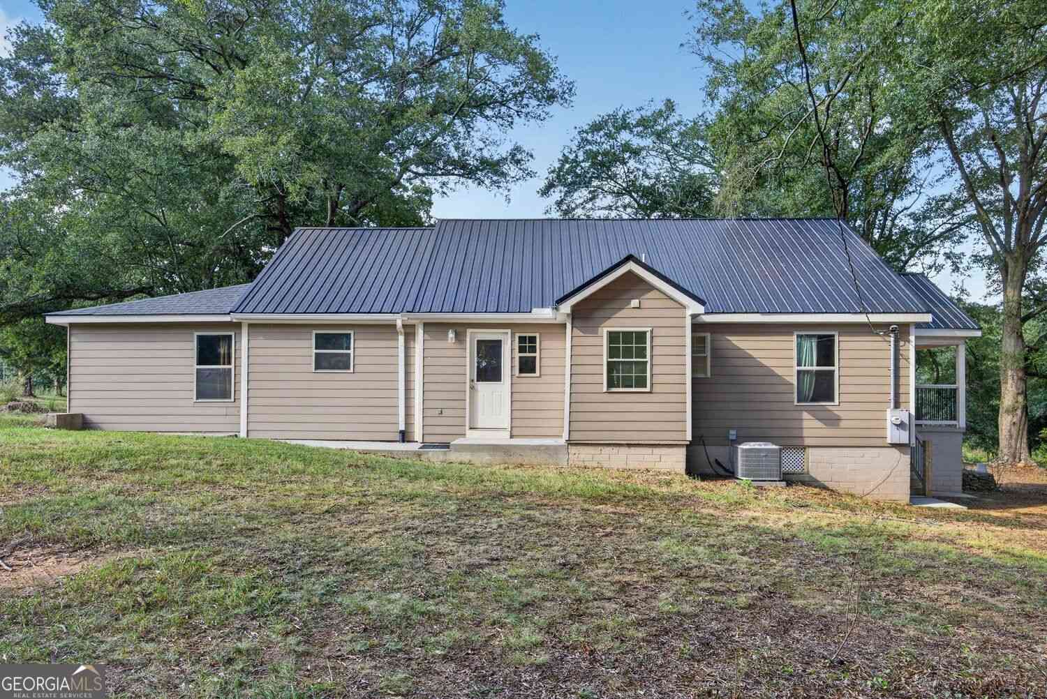 Homes For Sale - 210 Shaw Road Sw<br/> Gordon County, Adairsville, GA 30103
