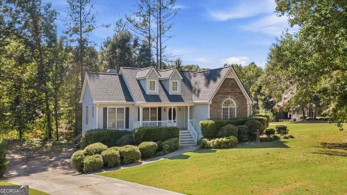Homes For Sale - 139 Wellington Walk<br/> Paulding County, Douglasville, GA 30134