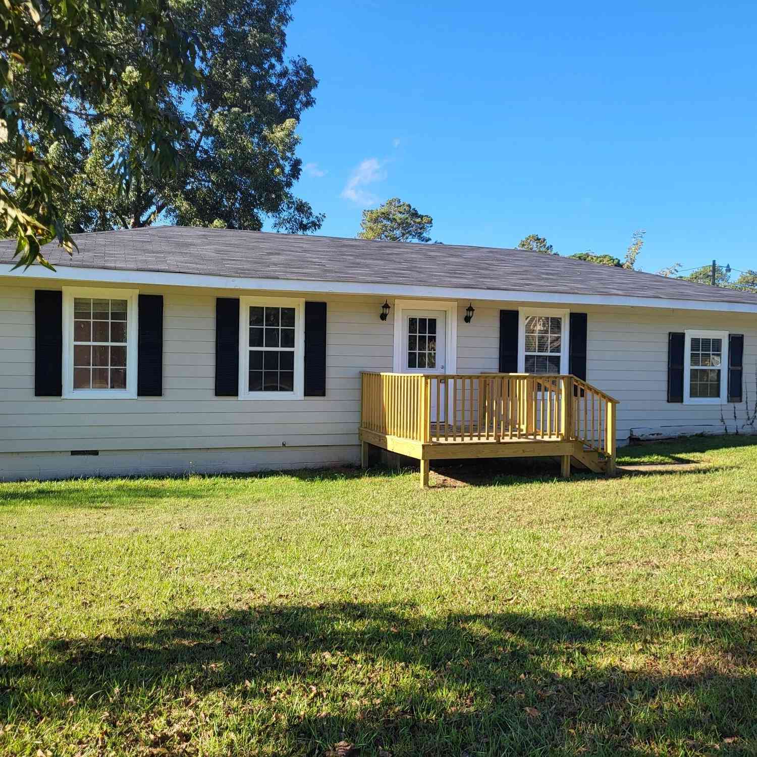 Homes For Sale - 6721 18th Street SW<br/> Lanett, AL 36863
