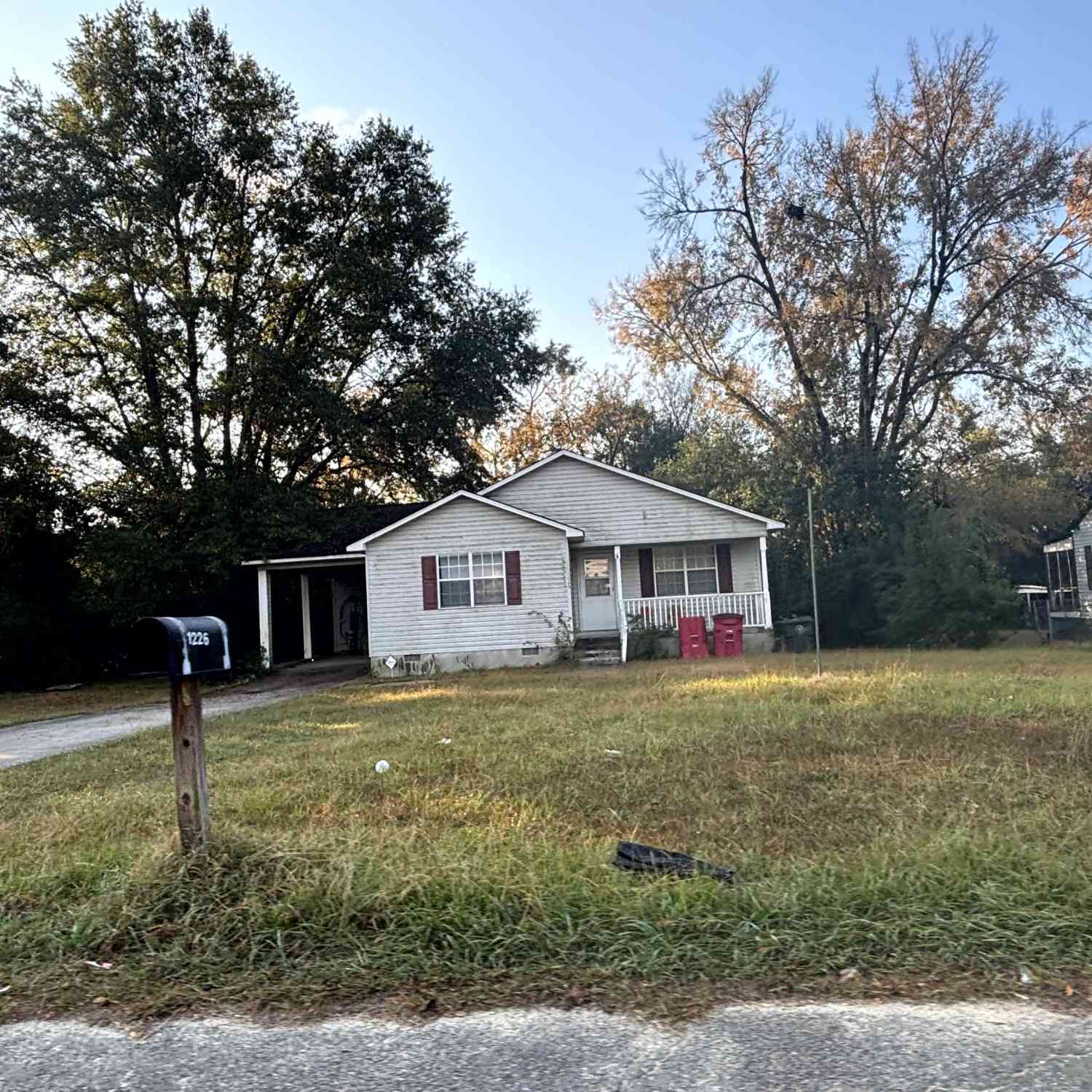 Homes For Sale - 1226 Auburn Drive<br/> Macon, GA 31206