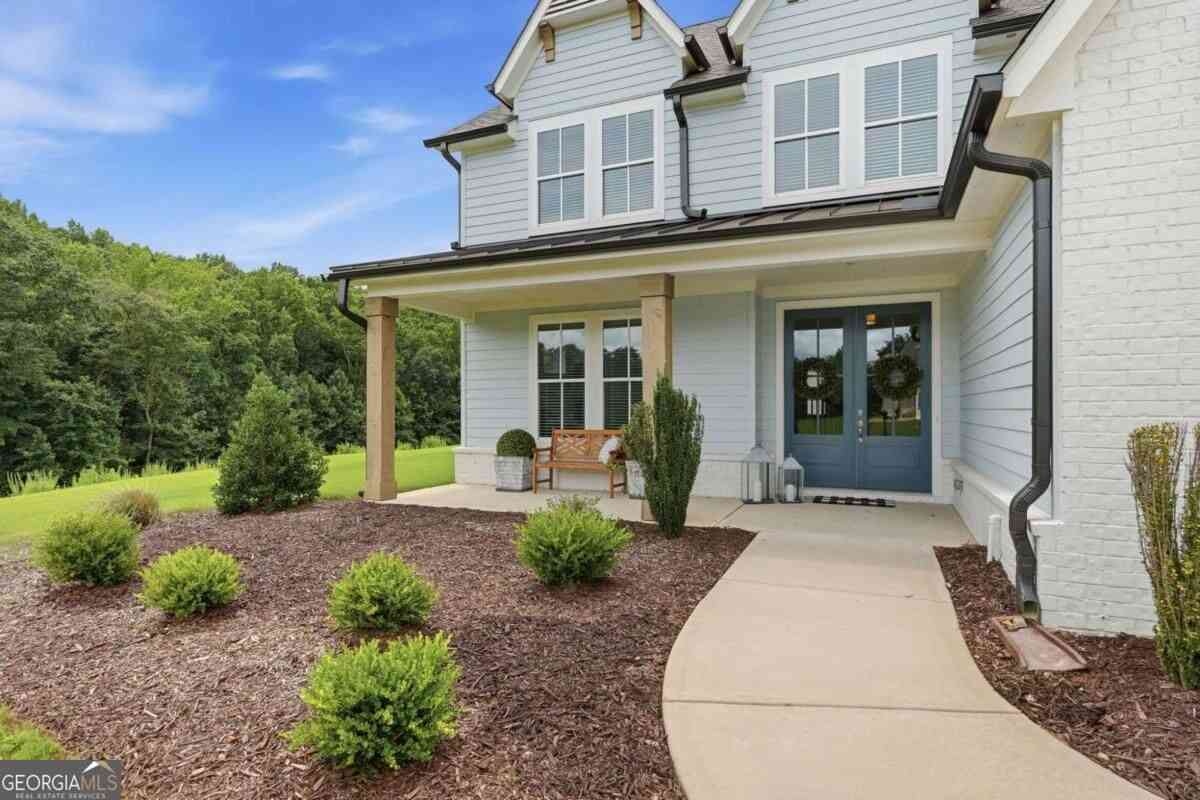 Homes For Sale - 8210 Long Knoll Way<br/> Gainesville, GA 30506