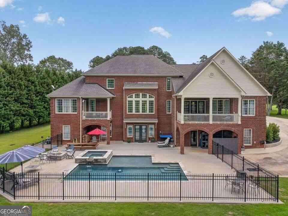 Homes For Sale - 4728 E Reed Road<br/> Gainesville, GA 30507