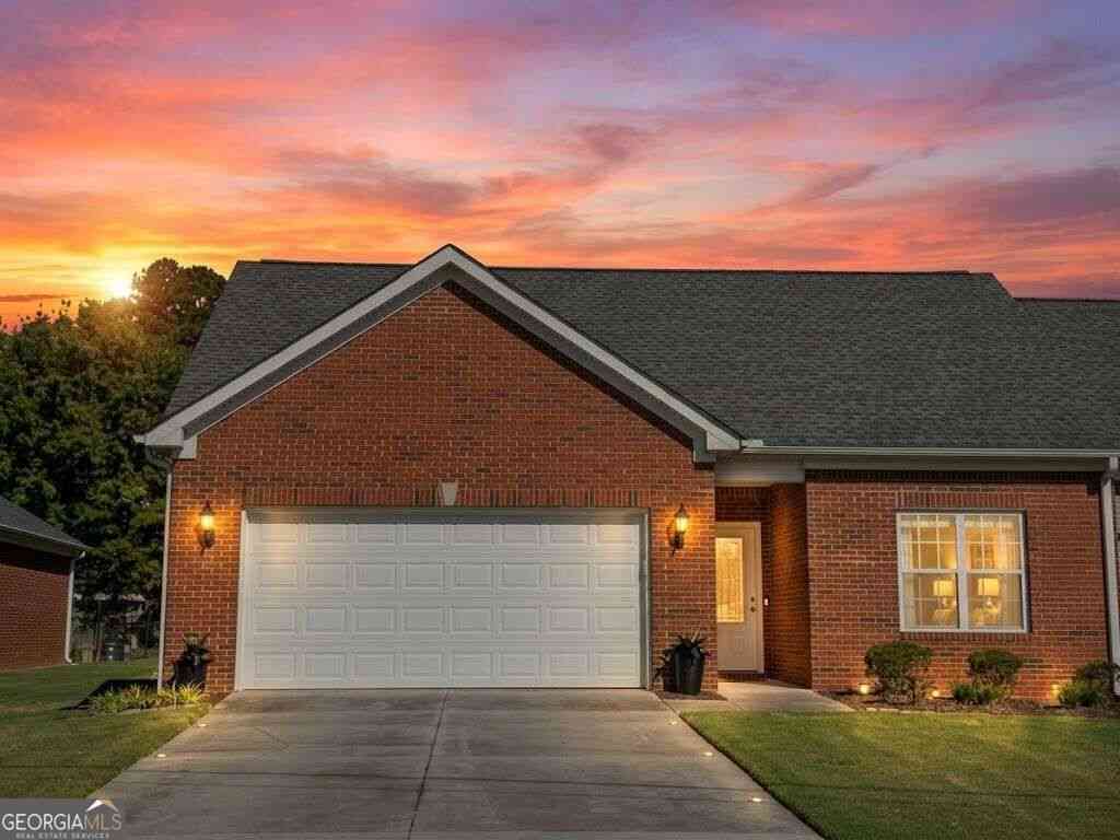 Townhouse For Sale - 272 Blackwood Place SE<br/> Gordon County, Calhoun, GA 30701