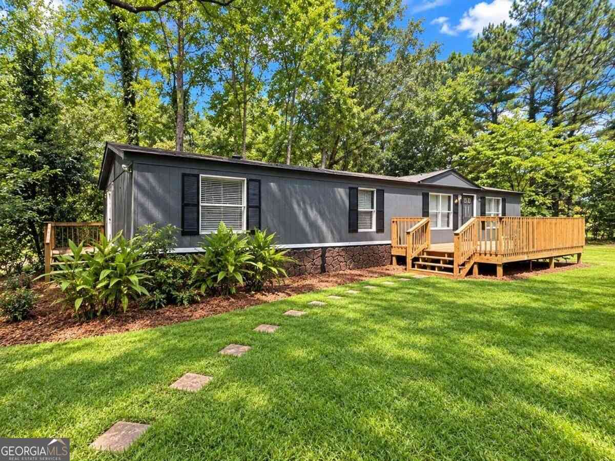Homes For Sale - 729 Doster Circle<br/> Winder, GA 30680