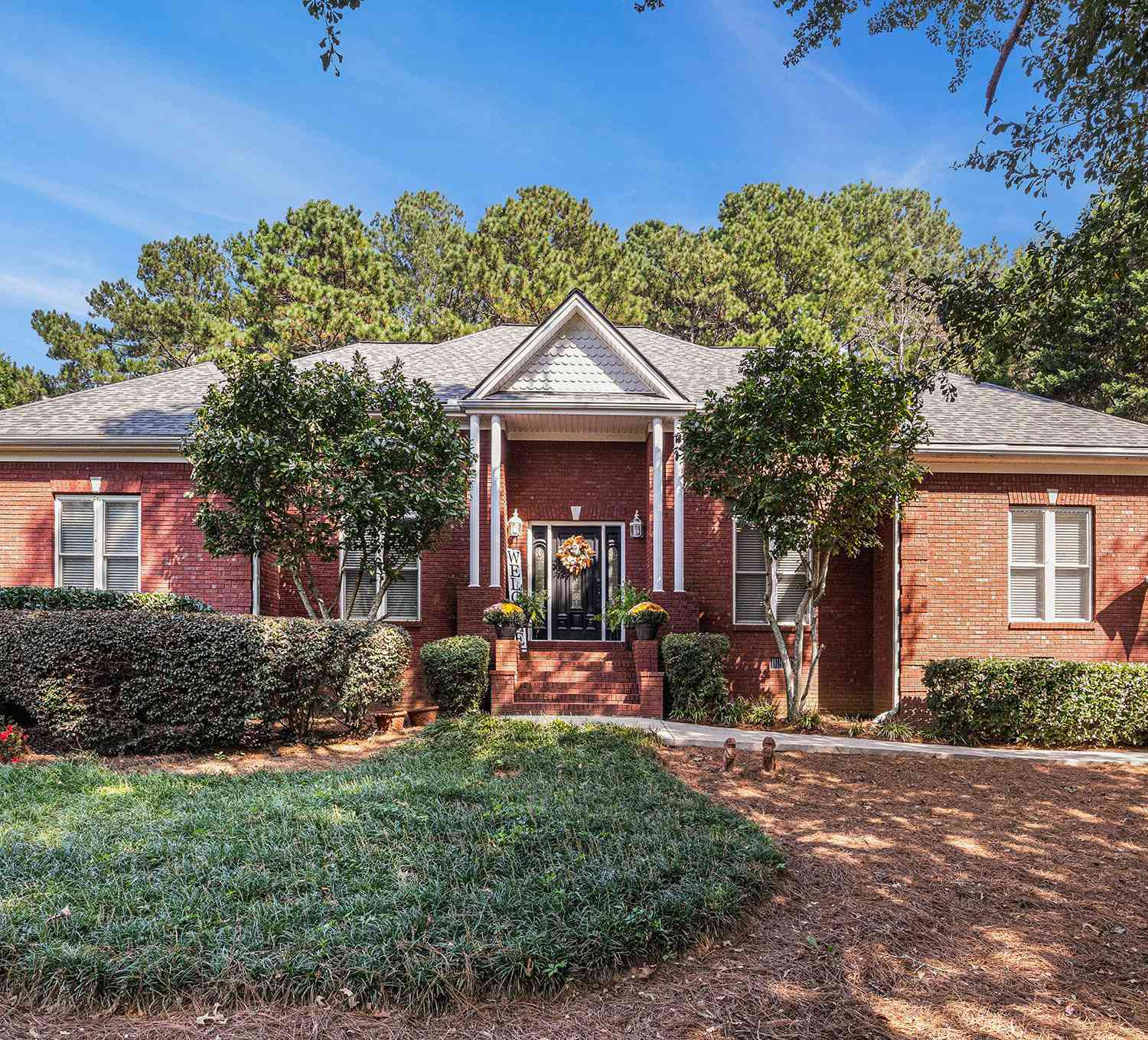Homes For Sale - 615 Wellington Drive<br/> Winder, GA 30680