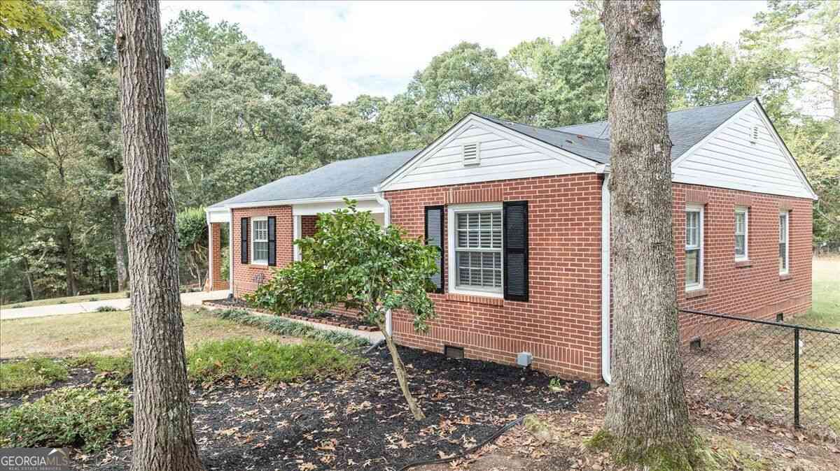 Homes For Sale - 740 Jones Chapel Shiloh Road<br/> Danielsville, GA 30633