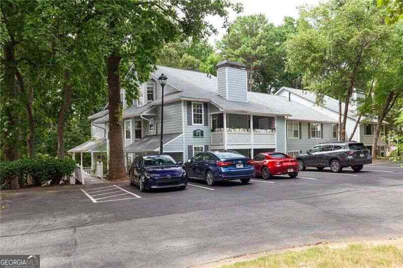 Condo For Sale - 4080 Riverlook Parkway SE #201<br/> Cobb County, Marietta, GA 30067