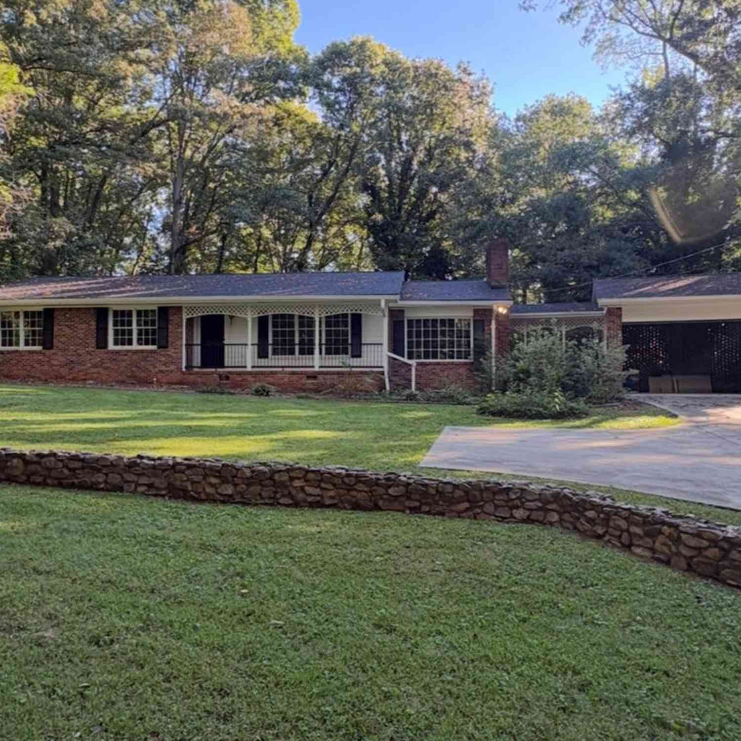 Homes For Sale - 482 Dogwood Drive NW<br/> Gwinnett County, Lilburn, GA 30047