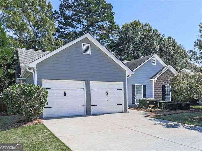 Homes For Sale - 21 Freedom Drive NE<br/> Cartersville, GA 30121