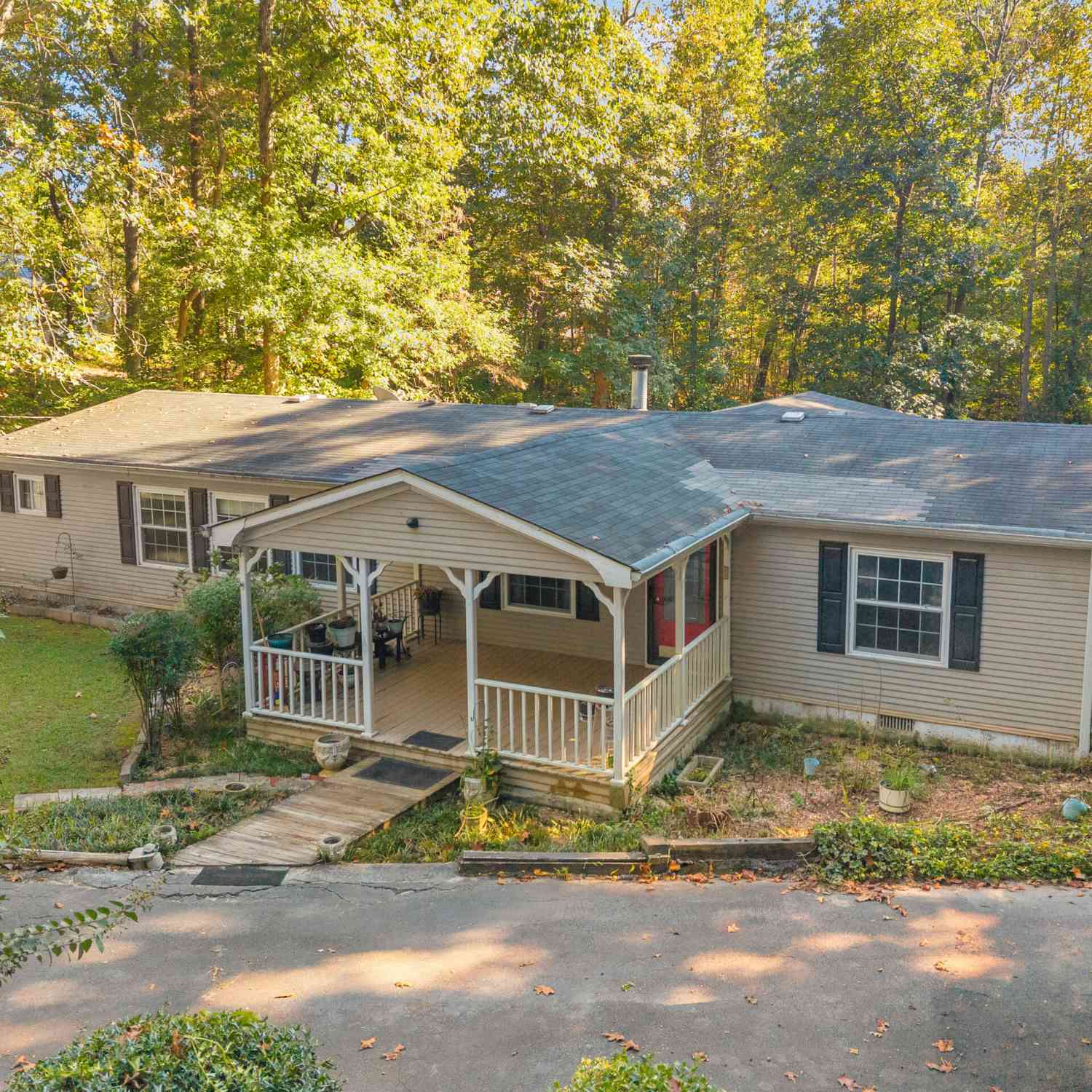 Homes For Sale - 123 Westmoreland Road<br/> Lula, GA 30554