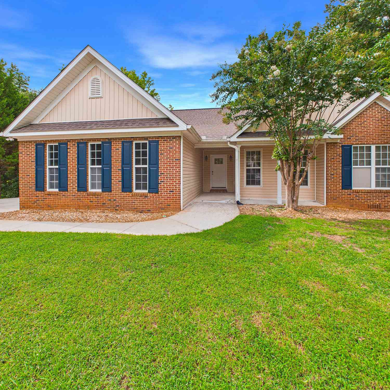 Homes For Sale - 331 Wimbledon Court<br/> Macon, GA 31211