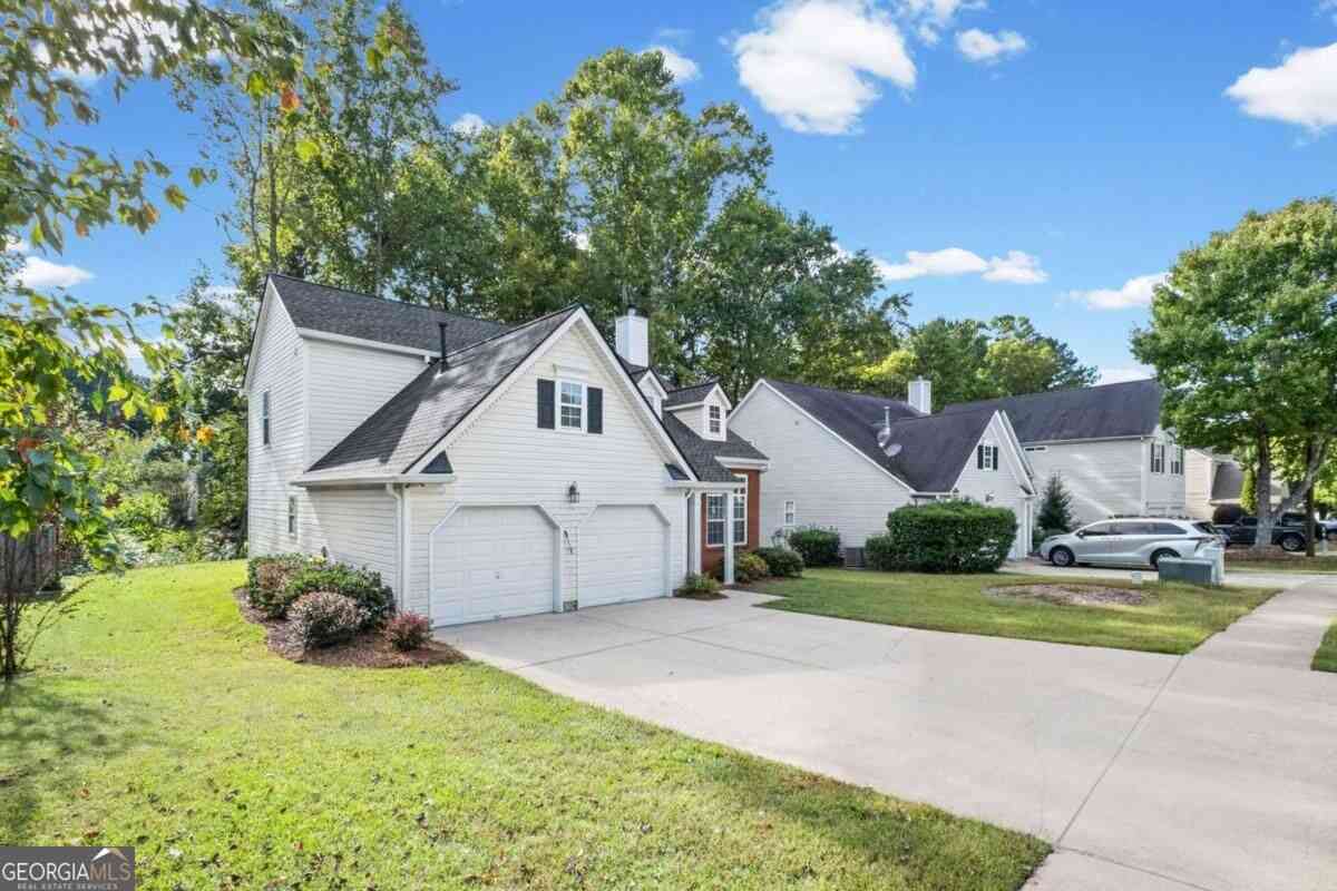 Homes For Sale - 131 Weatherstone Drive<br/> Woodstock, GA 30188