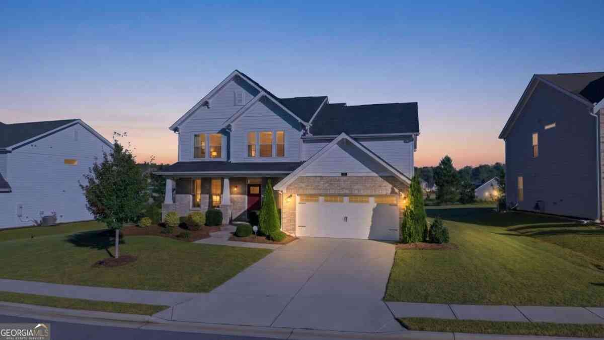 Homes For Sale - 31 Candlewood Lane<br/> Hoschton, GA 30548