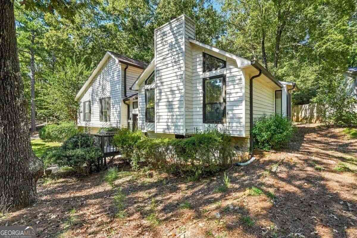 Homes For Sale - 8555 Colony Club Drive<br/> Alpharetta, GA 30022