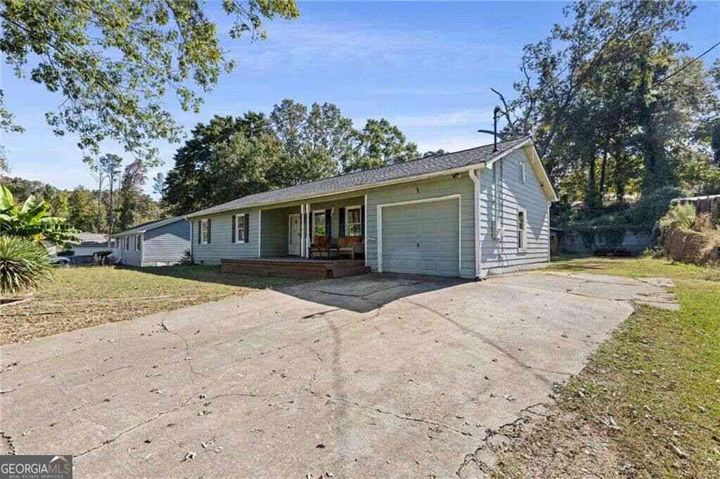 Homes For Sale - 38 Baker Road SE<br/> Cartersville, GA 30121