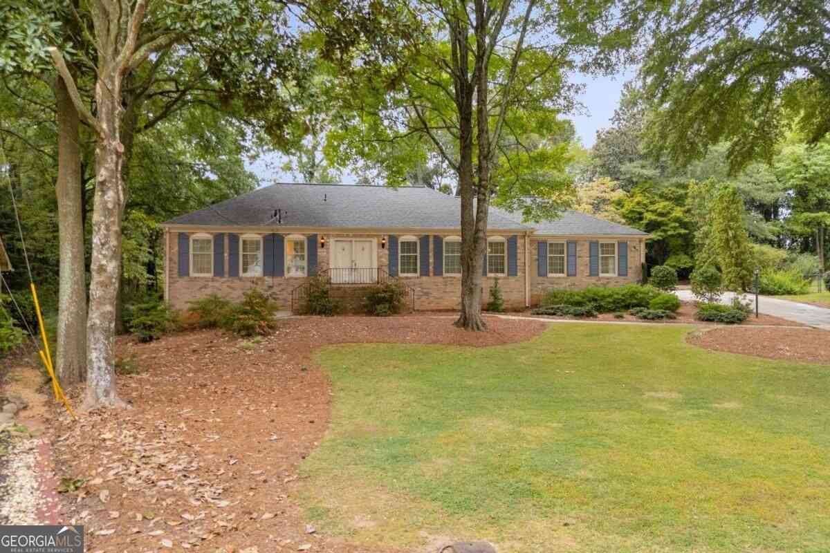 Homes For Sale - 400 Pine Forest<br/> Gwinnett County, Lawrenceville, GA 30046