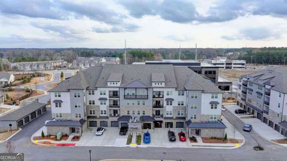 Condo For Sale - 3211 Orwell Way #4204<br/> Cumming, GA 30041
