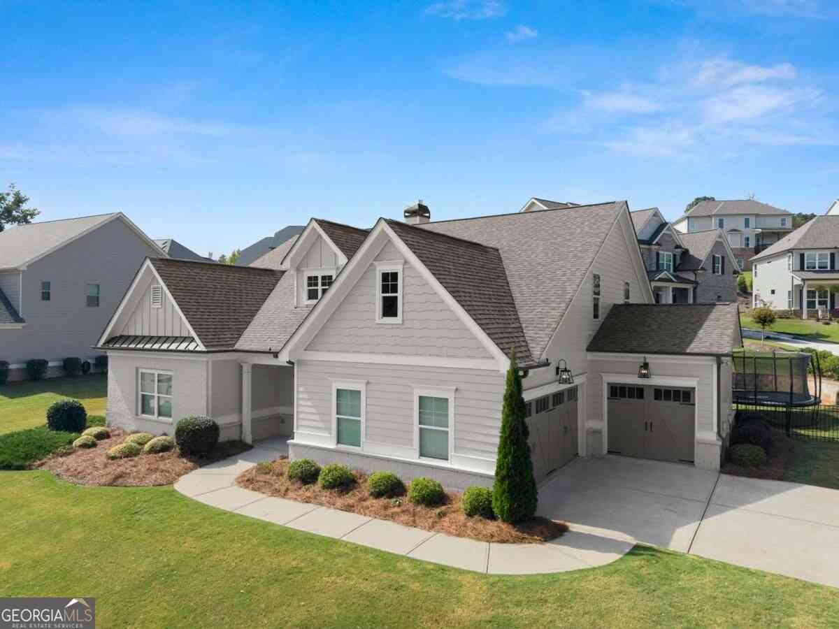 Homes For Sale - 5785 Meadow Trace Court<br/> Jefferson, GA 30549