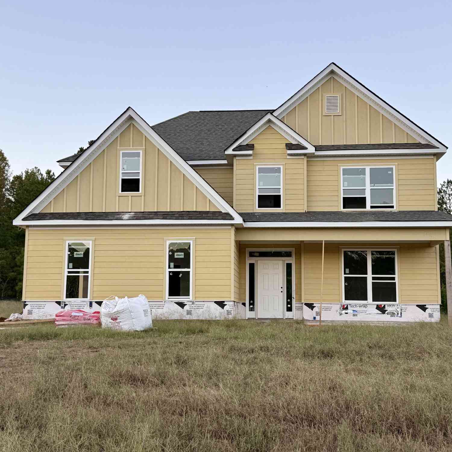Homes For Sale - 104 Cameron Drive<br/> Forsyth, GA 31029