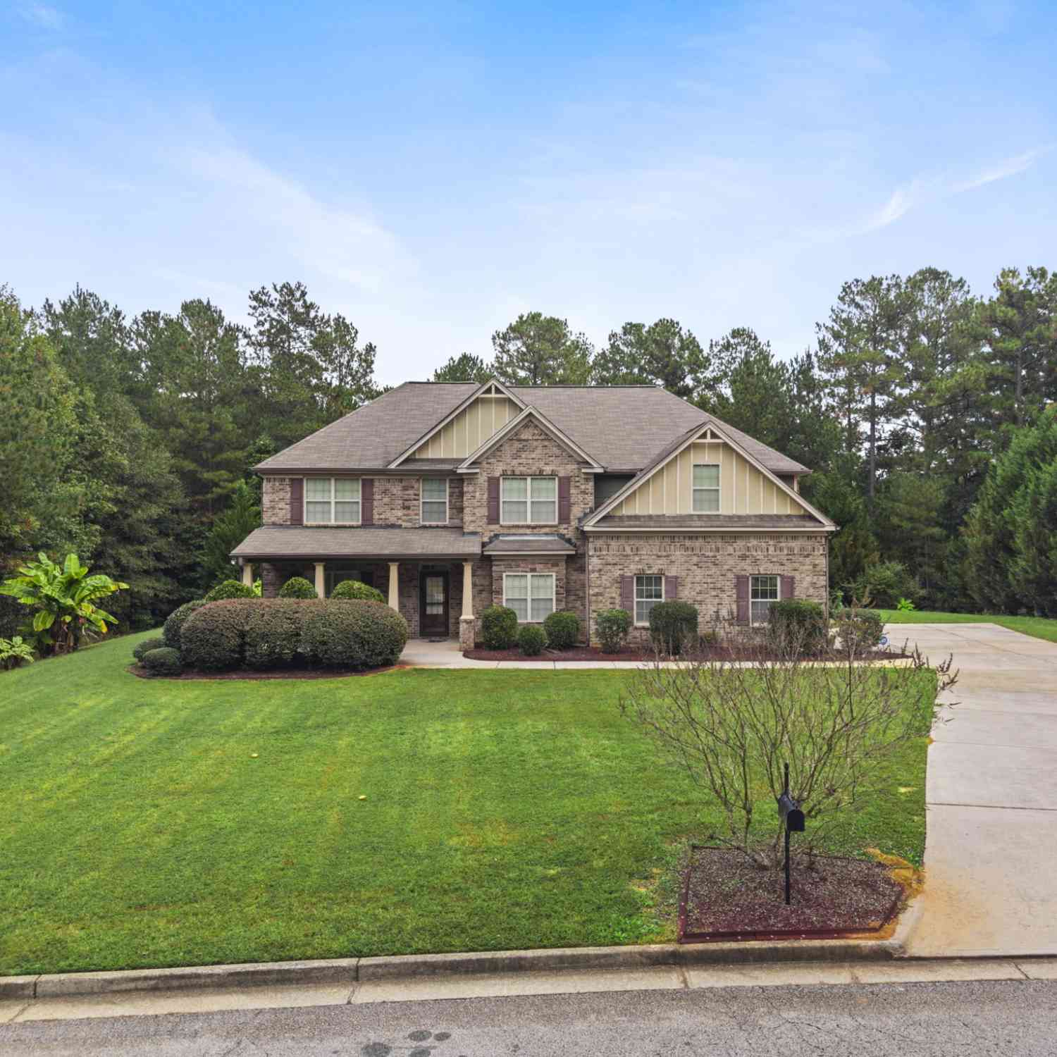 Homes For Sale - 233 Arborview Drive<br/> McDonough, GA 30252