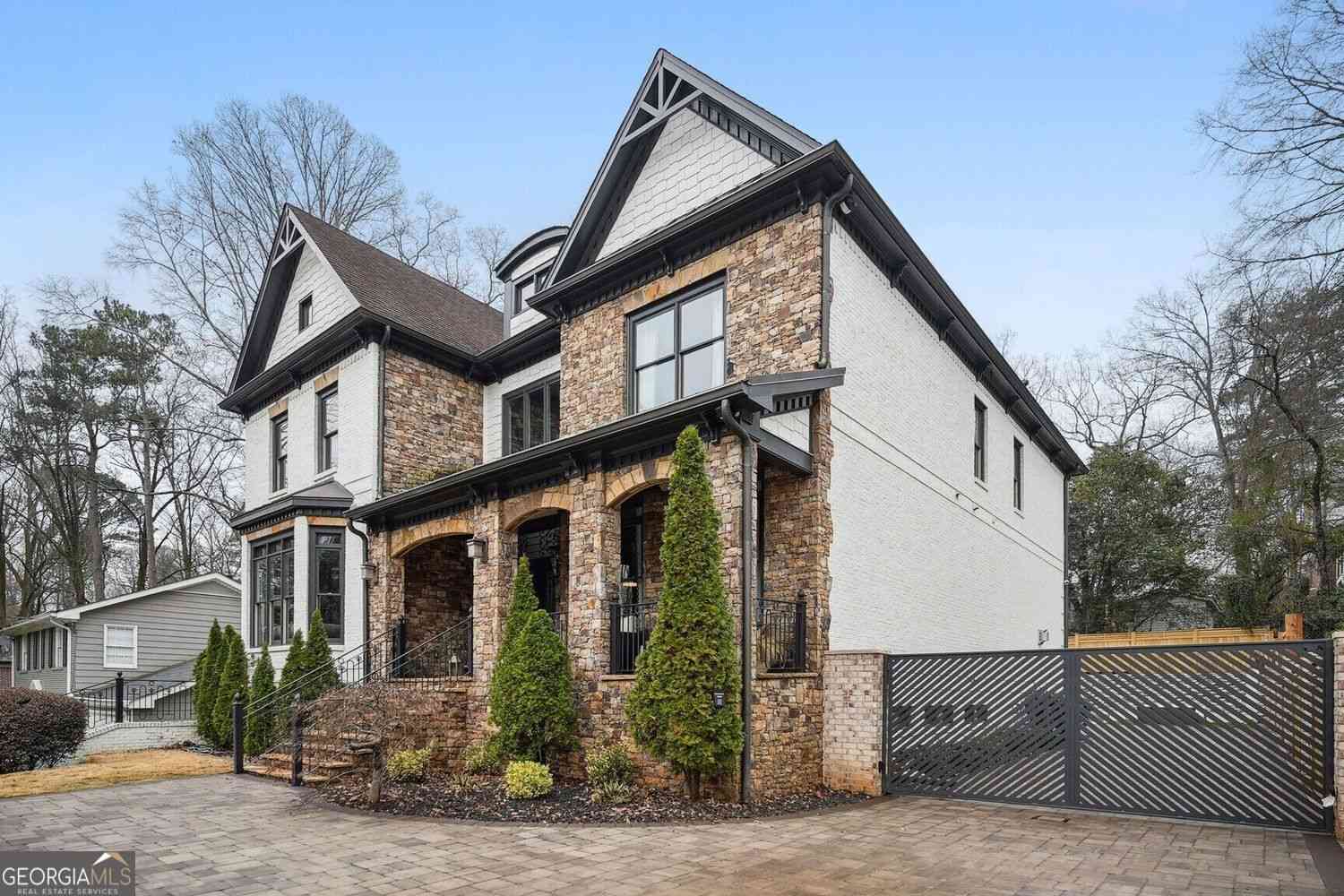 Homes For Rent - 1930 Northside Drive NW<br/> Atlanta, GA 30318