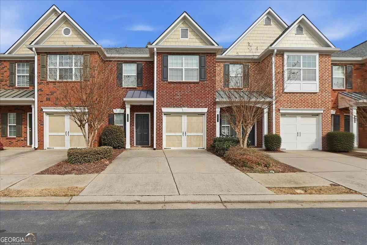 Townhouse For Rent - 5630 Lawley Drive<br/> Alpharetta, GA 30022