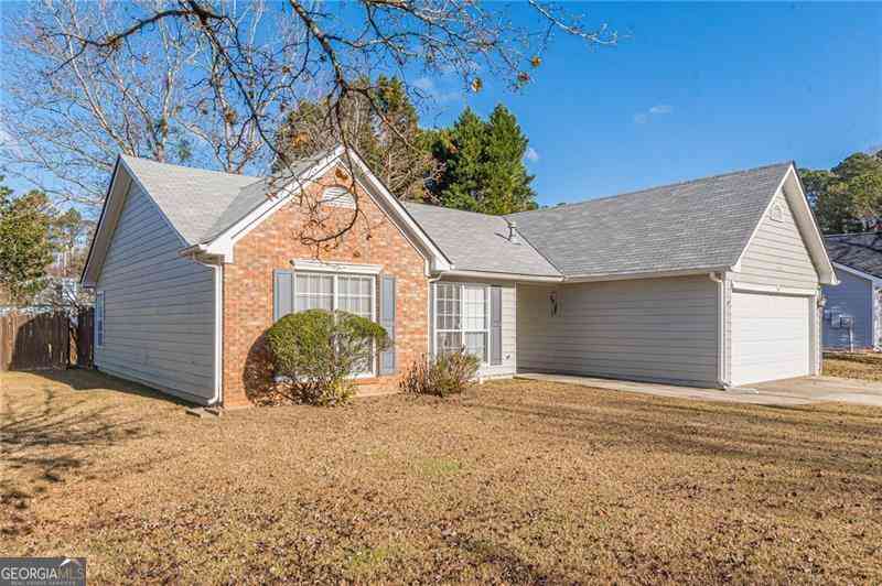 Homes For Rent - 3195 Jorden Crest Court<br/> Lawrenceville, GA 30044