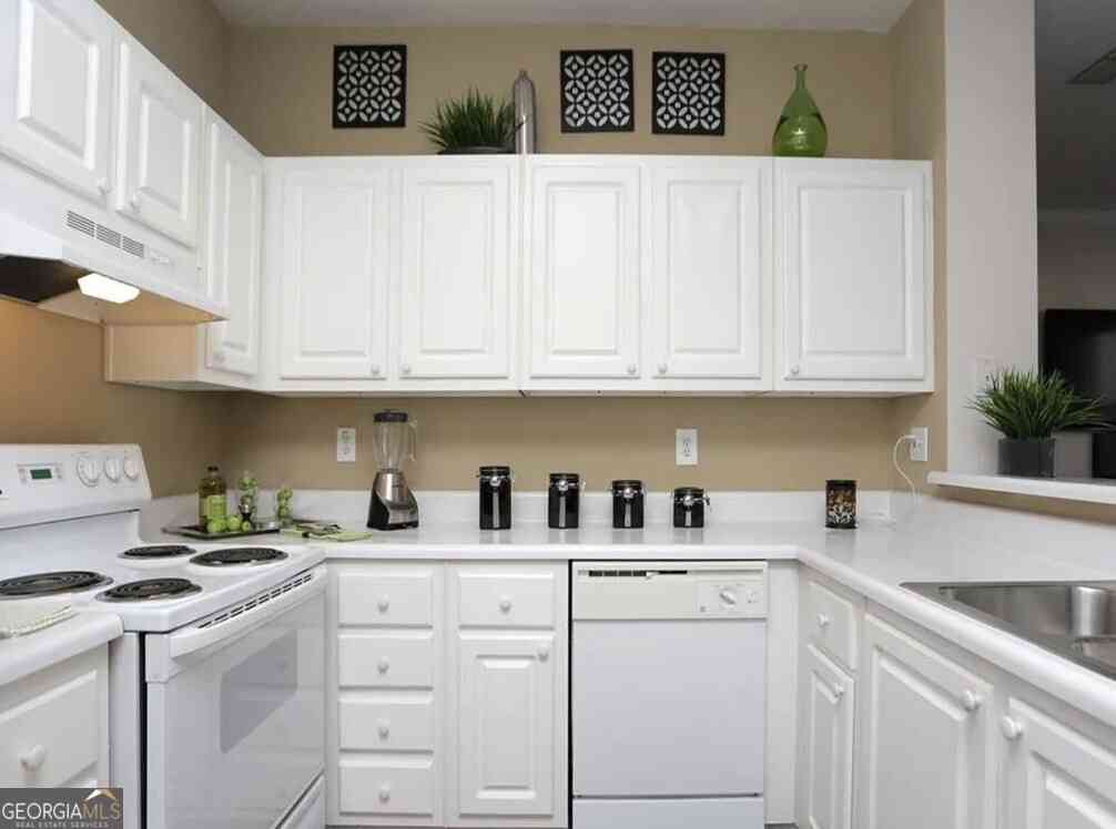 Apartment For Rent - 1600 Blairs Bridge Road #609<br/> Lithia Springs, GA 30122