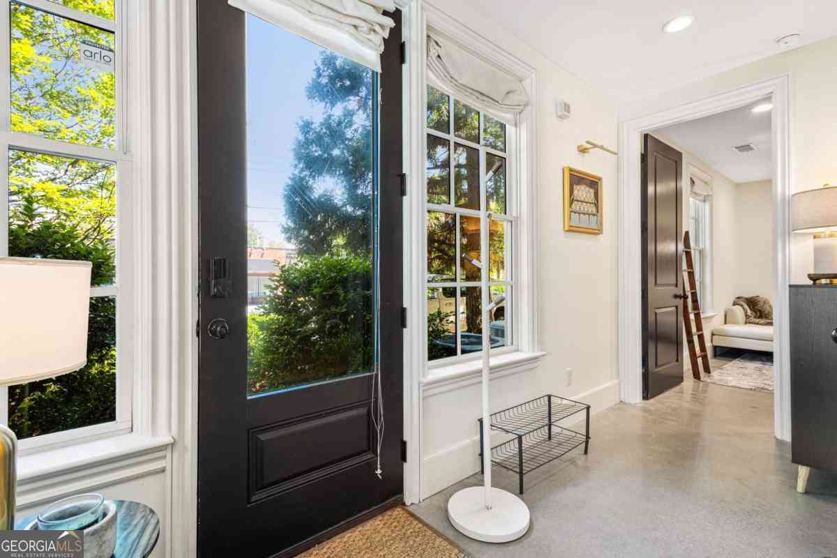 Townhouse For Rent - 2067 Telfair Circle #B<br/> Fulton County, Atlanta, GA 30324
