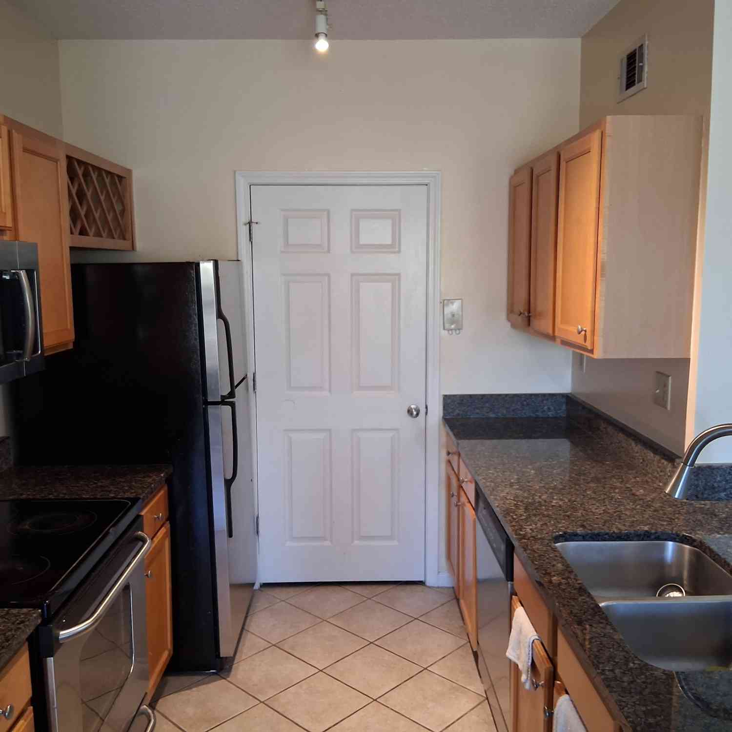 Vacant Land For Rent - 4333 Dunwoody Park #3402<br/> Atlanta, GA 30338
