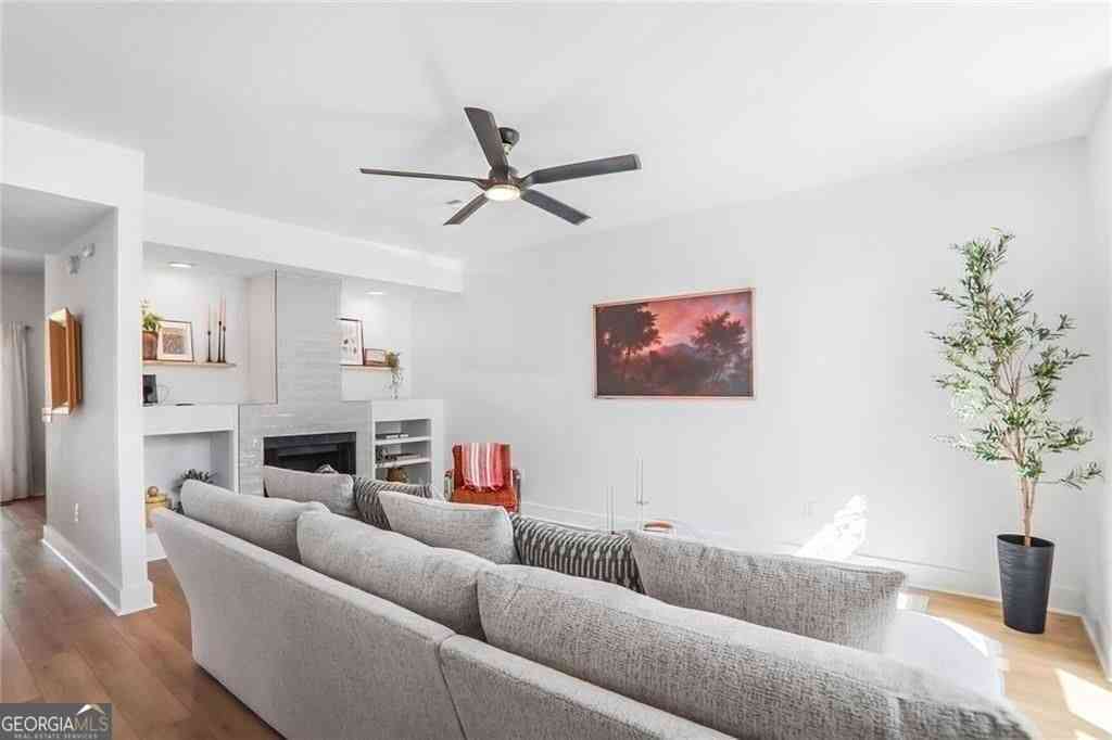 Townhouse For Rent - 1210 Cleburne Avenue NE<br/> Atlanta, GA 30307