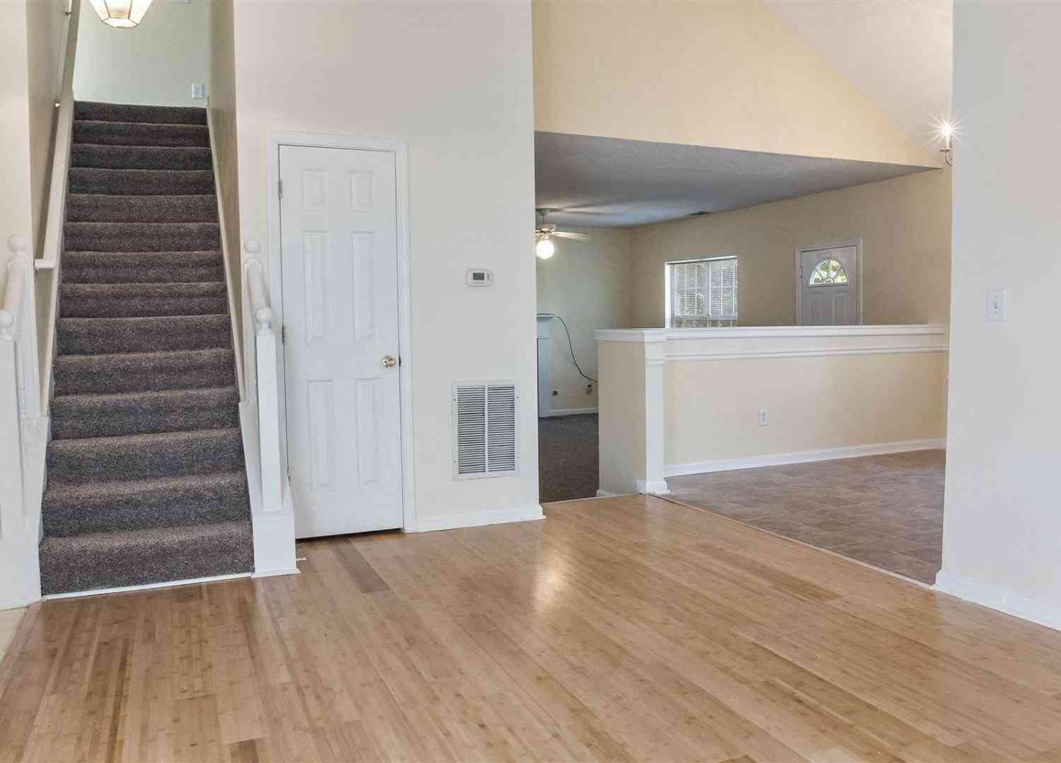 Homes For Rent - 872 Asbury Trail<br/> Lithonia, GA 30058